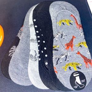 (6) Ankle Socks ONE SIZE FITS ALL